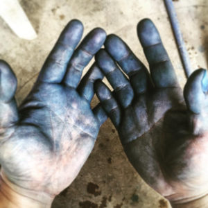 藍染めの後の手